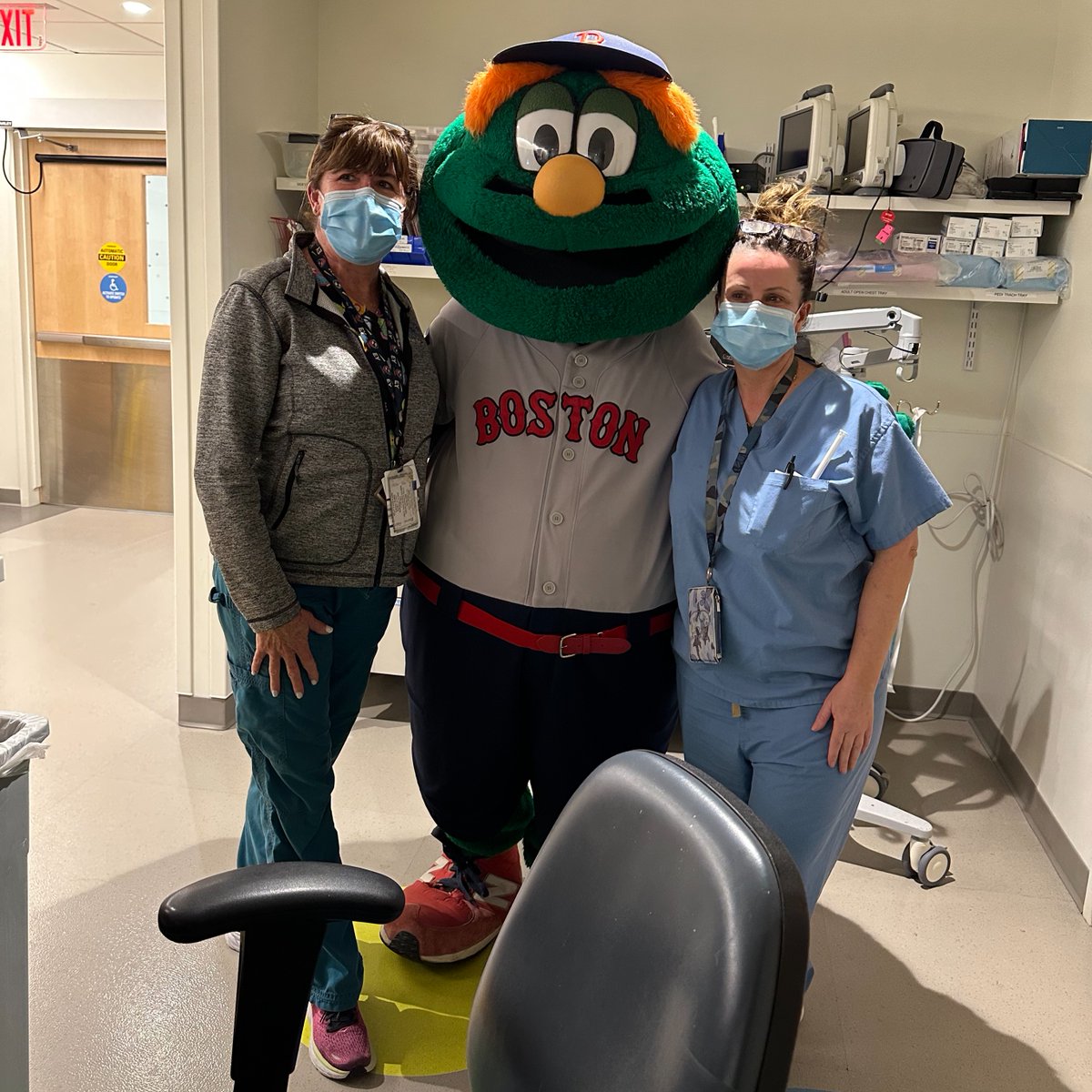 Home run at BMC! ⚾️ @redsox's @wally97 visited our staff and patients, spreading joy all around on Opening Day! 🎉❤️ 

Check out some highlights! 📸