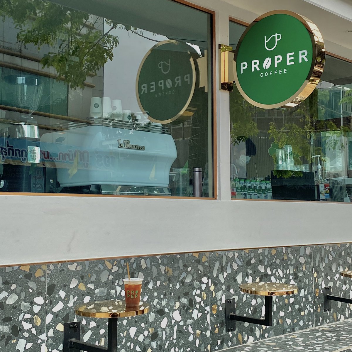 doublesthee's tweet photo. PROPER COFFEE #คาเฟ่เปิดใหม่โคราช 🏡🥤
📍Location : ร้านอยู่หน้าตึก Arpaya (คลังใหม่เดิม)
Map : https://t.co/VFmRpEcu0G
Facebook : Proper Coffee
#ไปกับลุง #คาเฟ่โคราช #Proper #Propercoffee #คาเฟ่เปิดใหม่โคราช #ร้านกาแฟ https://t.co/xh7QQTYQZM