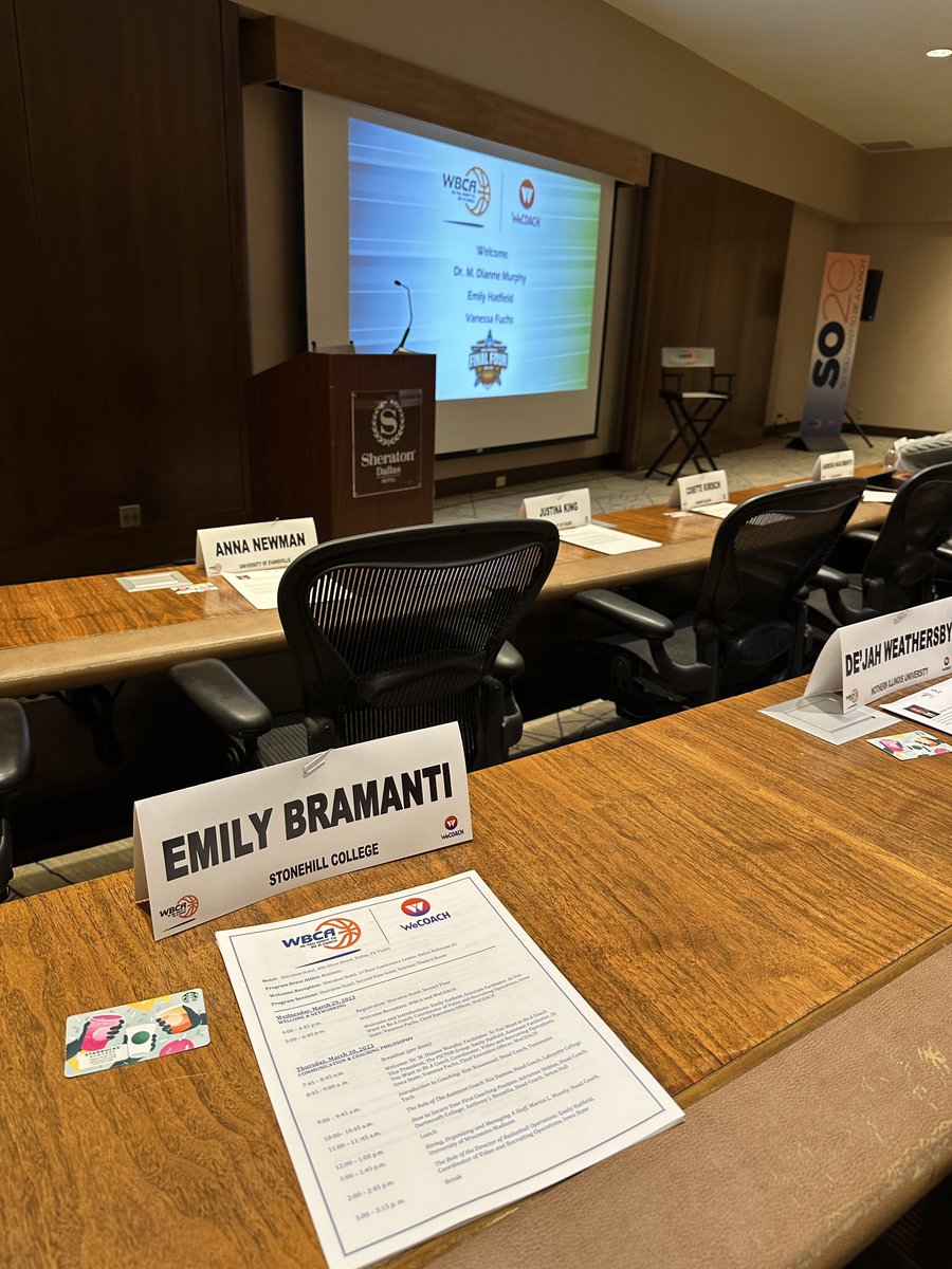 GoStonehill's tweet image. Day ☝️ in the books for @StonehillWBB fifth-year Emily Bramanti at the @WBCA1981 So You Want To Be A Coach workshop! She was even able to find some old friends from @TheNortheast10! 

#GoHill #WBCA23 #WFinalFour