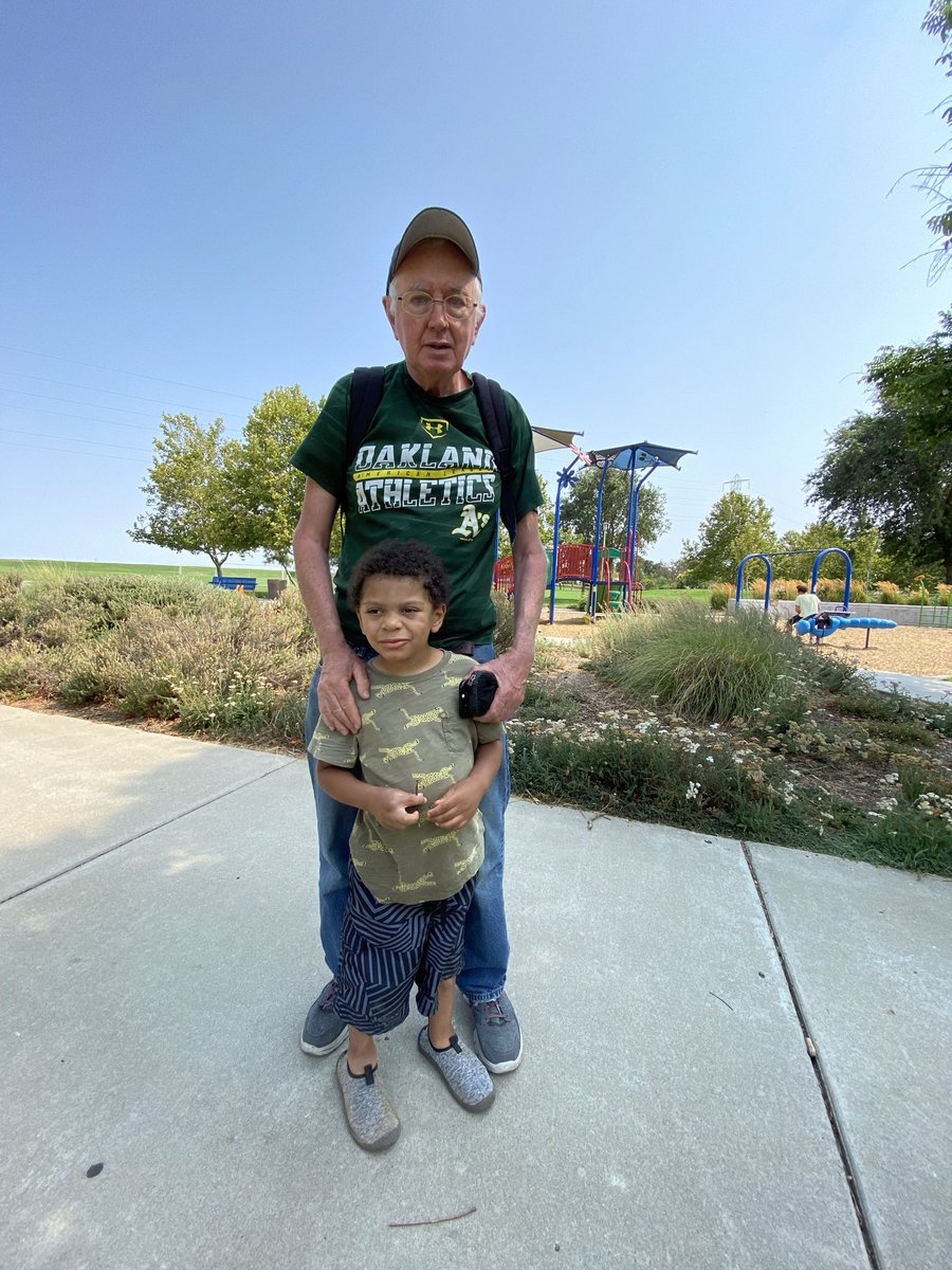 CEmmanuelle's tweet photo. Introducing myself for 1st time (just) before Opening Day Game. I too grew up an A’s fan w/my brother. Saw Henderson’s #939. Watched McGuire &amp; Canseco go to their fancy cars as we waited and watched under the BART tunnel/bridge. Free pre-game Safeway tailgates. A’s girl por vida https://t.co/I6XQ5DOUge