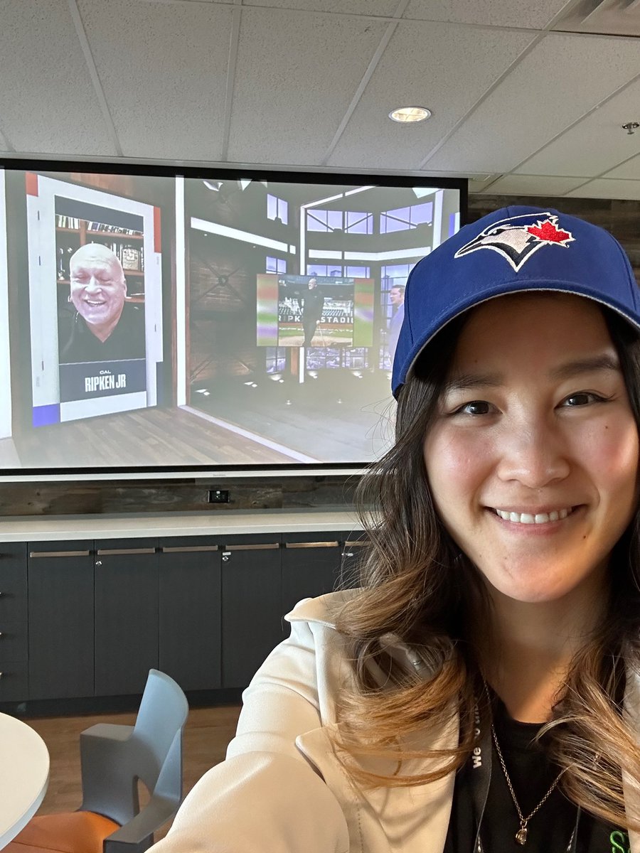 Our colleagues in Canada set their Out of Office to enjoy <a href="/MLB/">MLB</a> #OpeningDay today! 
 
Let us know how you're celebrating Opening Day with #SageOOO. 
 
#SageInsights