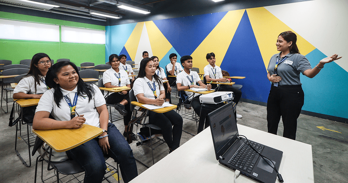 lopezlinkph's tweet image. FIRST College empowers Batangas scholars from education to employment philstarlife.com/news-and-views…

#FPH #FirstPhilippineHoldings #FIRSTCollege #FPIP #FirstPhilippineIndustrialPark #education #college