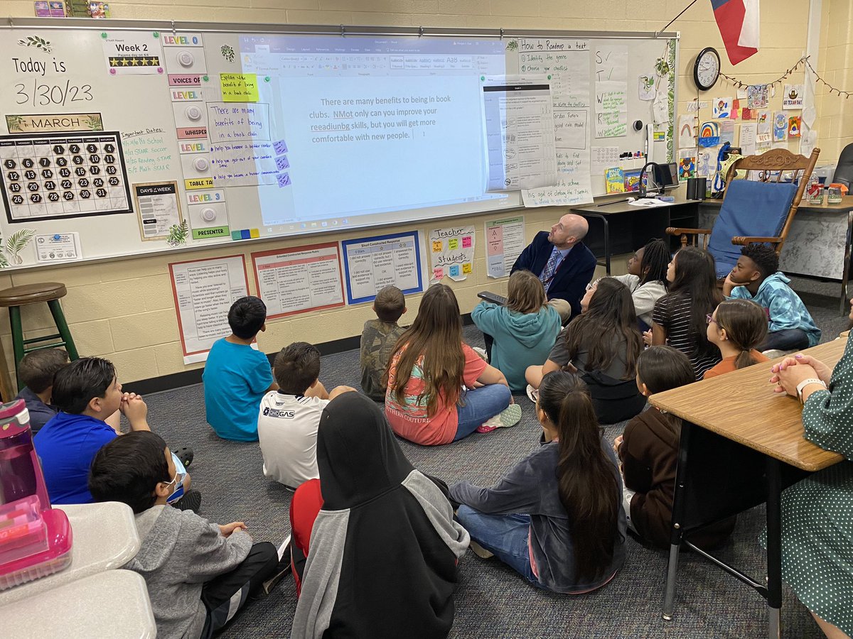 abradfordrunyan's tweet photo. Celebrations:: 
Labsites, student centered test prep, and data driven reading logs! 💕 https://t.co/o2AL0jWxX1