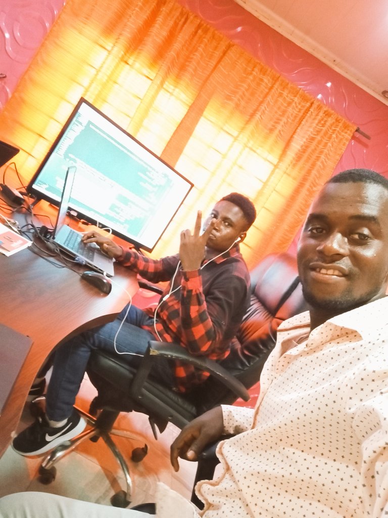 HakeenModried's tweet image. Most times you need experience for a job or job for a experience.

It's nice to be here playing around with technology tools.