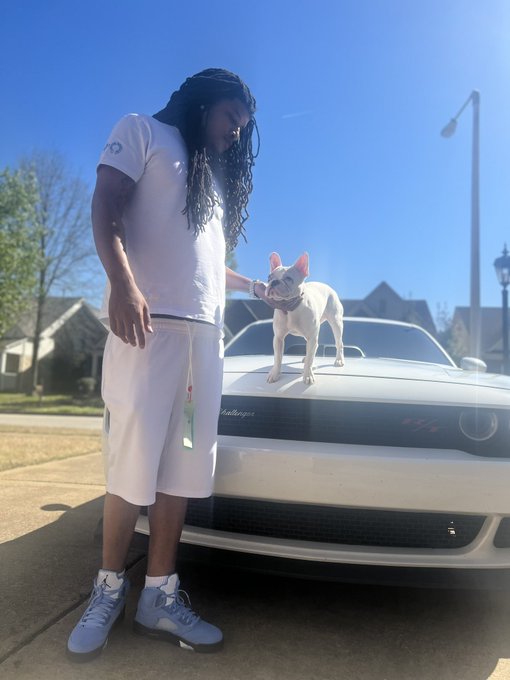 Hustle Monday to Sunday and ball when I want to #mr613 🔌 https://t.co/cBvqV2SQZ4<a href="/tag/mr613"class="tags"><span>#mr613</span></a>