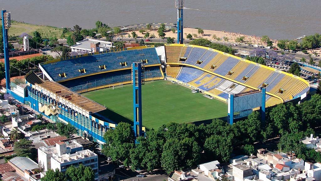 Carnavalcanaya_'s tweet photo. Este viernes desde las 19, #RosarioCentral recibe a #Gimnasia en el Estadio Gigante de Arroyito por la #Fecha9 del #TorneoBinance. Impartirá justicia Silvio Trucco y se podrá ver por TNT Sports. 
#CarnavalCanaya https://t.co/3JbEJjab6W