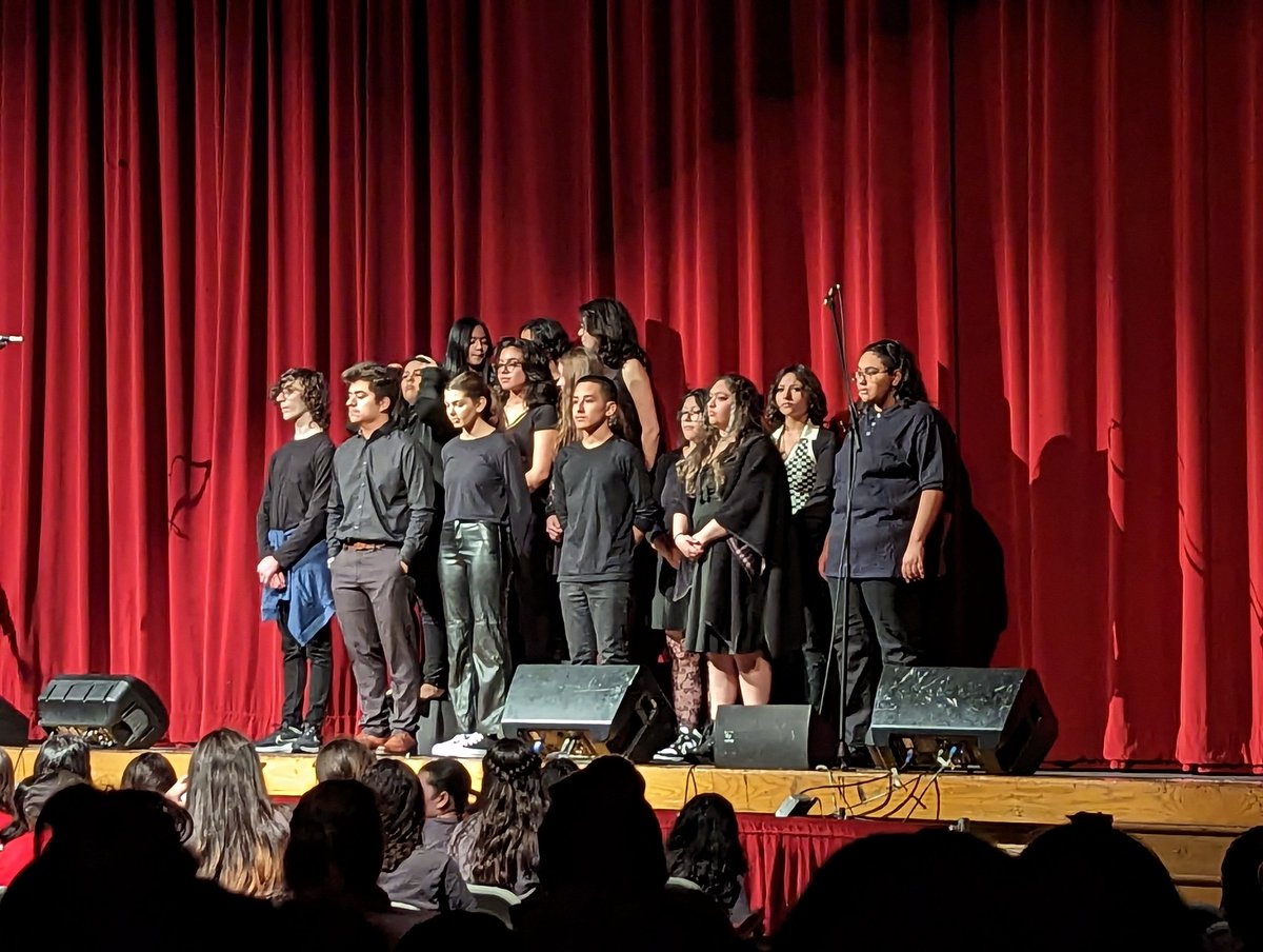 Molly Hamilton tweet media