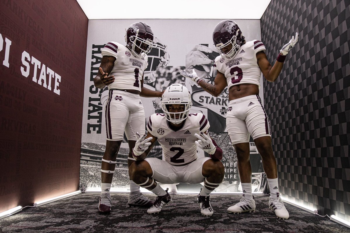 I had a great time @HailStateFB today with my teammates! Thanks for the hospitality i loved it ! @Coach_MBrock @CoachZachArnett @CoachGregKnox @AndreaKHollis @LawrencHopkins HAILSTATE!
