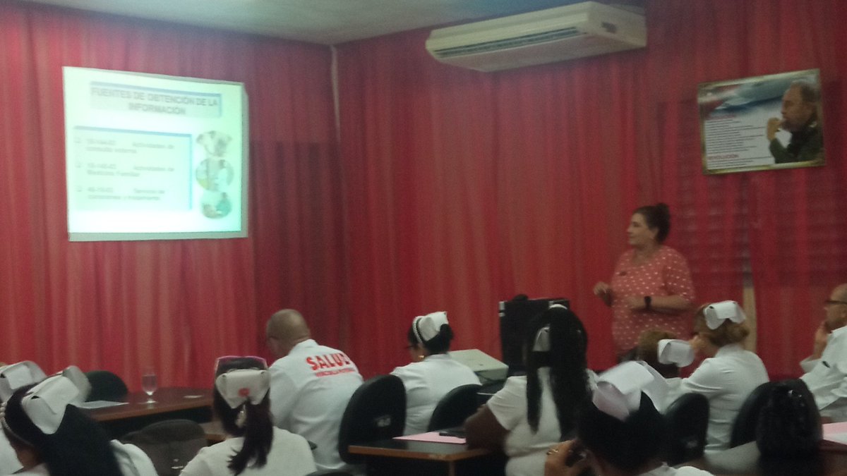 ArelysLic's tweet photo. Los directivos de Enfermería del área sur también recibieron la replica del taller de APS. La enfermería avileña con pasos firmes y seguros.
#SomosCuba
#Latiravileño
#Enfermeria https://t.co/9VjtNYFmI5