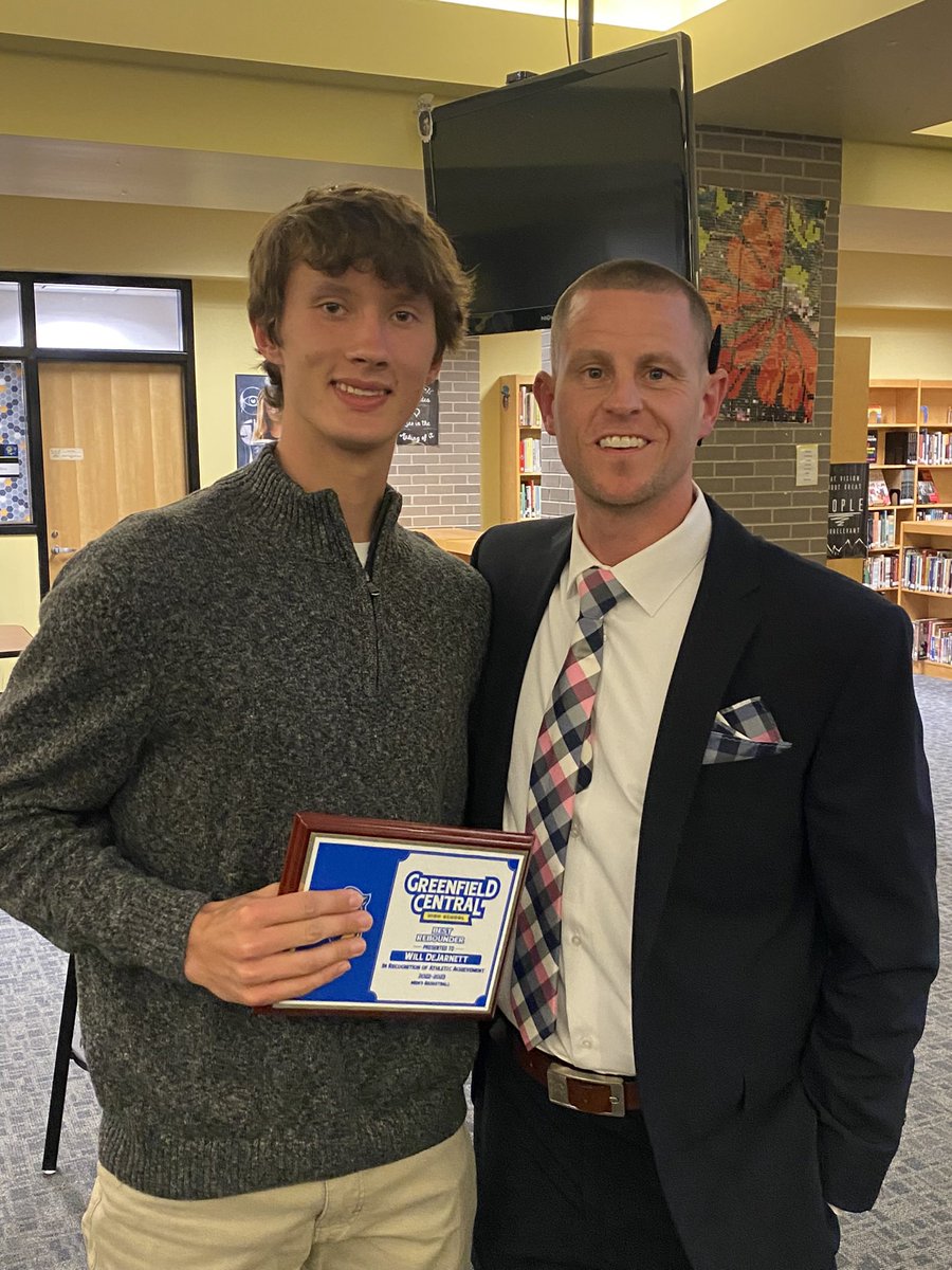 CougarHoops2's tweet photo. Mr. Rebound @will_dejarnett https://t.co/BgykIyZRRa