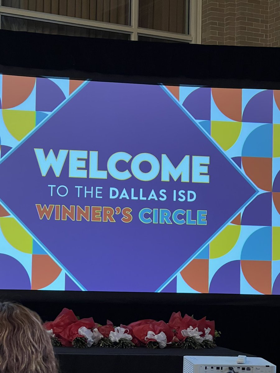 marsalis_l's tweet photo. So enjoyed the opportunity to celebrate our campus Teacher of the Year and Teacher of Promise, Ms. Jacintia Johnson and Mr. Chad Wiseman tonight! 💛💚 @Tanya_N_Shelton @LisaPCurry1 @NBAddison07 @TransformDISD https://t.co/C6SpG7GQSH