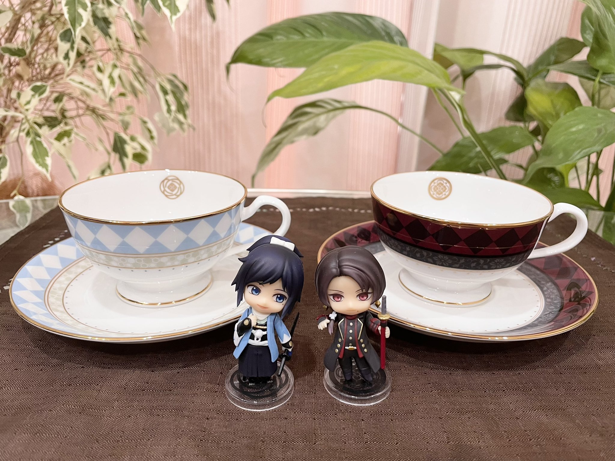 刀剣乱舞 ノリタケ 加州清光、大和守安定カップ&ソーサー クリアセール