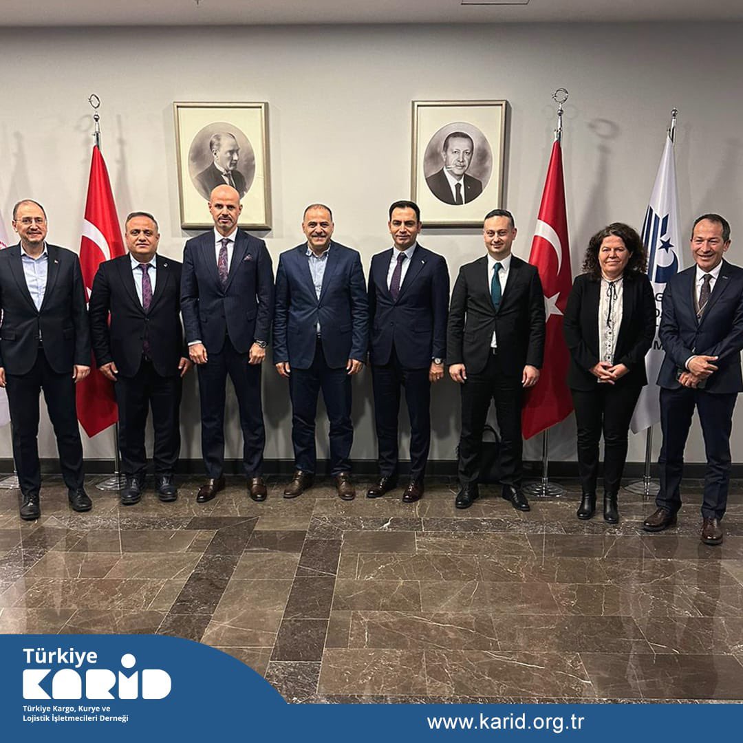 TÜRKİYE KARİD Yönetim Kurulumuz, Ulaştırma ve Altyapı Bakan Yardımcısı Dr. Fatih Sayan, BTK Başkanı Ömer Abdullah Karagözoğlu ve BTK Başkan Yardımcısı Müberra Oğuz ile bir araya geldi. 

Toplantıda deprem bölgesine gerçekleştirdiğimiz yardımlar ve sektörün sorunları da ele alındı