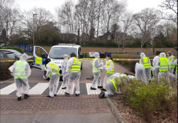 ASPSouthGlos's tweet photo. Mini Police at Park Primary school spent the afternoon solving a hit and run.
As crime scene investigators they analysed finger prints, interviewed the witness and identified the suspects #gooddayswork #minipolice https://t.co/AFuHIqgRFc