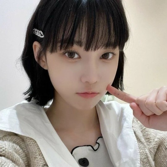 °hello everyone!(i'm aeri) i'm looking for new moots!
☆:07, she/her
☆: infp, new to #kpoptwt / #stantwt
ults: red velvet , æspa , fifty fifty , newjeans , nct dream
casuals:le sserafim, twice, txt, itzy, stayc, exo, nct and many more!!!
please be my moots everyone(: