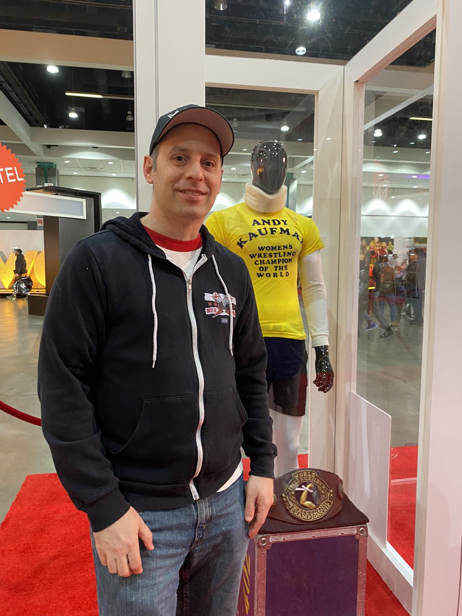 evanwecksell's tweet image. Of all the things at the #wrestlemania #superstore, this Great Neck comedian couldn’t get enough of this other #greatneck #comedian. #andykaufman #wwe #halloffame #taxi #latka