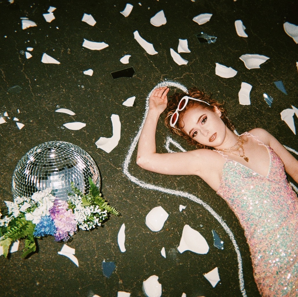 cosmiccheyenne's tweet photo. my debut album, Beautiful Chaos is out now.
https://t.co/Cn7QG5QJUs https://t.co/sl8egktmOH