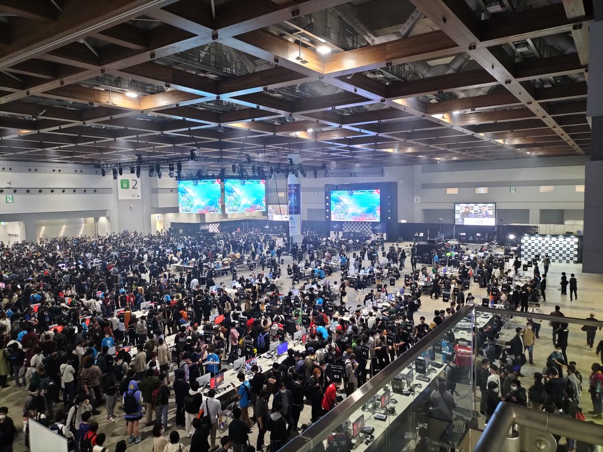 AutumnWillow_'s tweet photo. EVO Japan来た。イベント感すごいなー。 https://t.co/wIkoNjsCqI