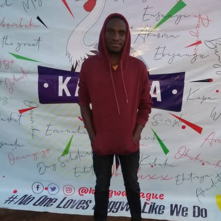 Typical @20 tweet media