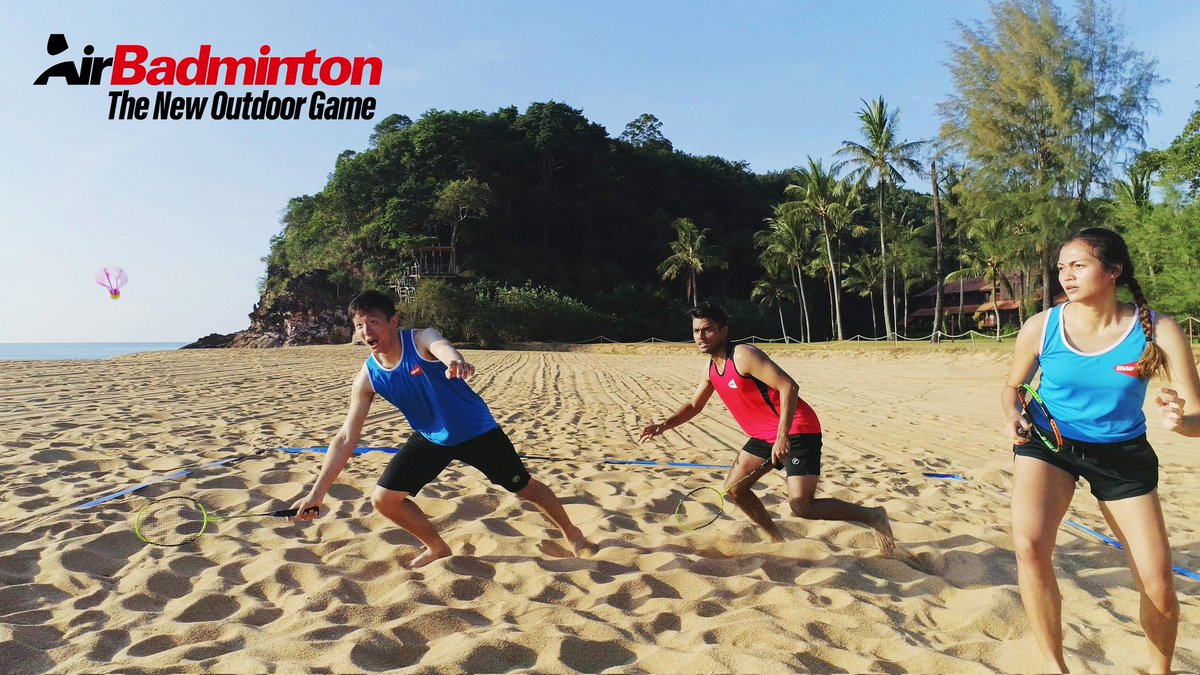 🏸AirBadminton is a new sport, similar to badminton but played outdoors.
▪️The aim of AirBadminton is to make badminton more accessible. It can be played on hard, grass and sand surfaces, and uses a wind-resistant AirShuttle.