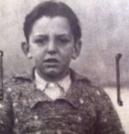 AuschwitzMuseum's tweet photo. 31 March 1930 | A French Jew, Henri Kociołek was born in Strasbourg.

He arrived at #Auschwitz on 25 September 1942 in a transport of 1,000 Jews deported from Drancy. He was among the 475 people killed immediately after selection in a gas chamber. https://t.co/qrGCEV9wQE