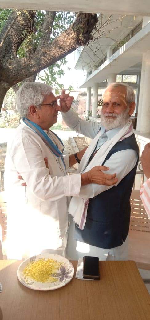 Yagyesh003's tweet photo. @SSYadavMP जौनपुर के लोकप्रिय सांसद आदरणीय श्याम सिंह यादव जी के जन्मदिवस की ढेरों बधाई और शुभकामनाएं ईश्वर आपको दीर्घायु करें 🙏🙏 https://t.co/68zWLBE16g