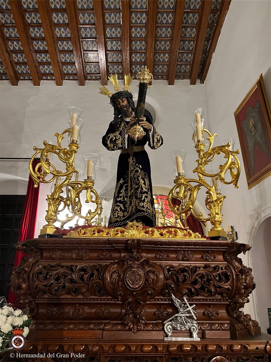 HdadGPoderCoria's tweet photo. 🟣 Nuestro Padre Jesús del Gran Poder ya se encuentra en su paso de salida a la espera de recorrer las calles de Coria del Río en un nuevo Miércoles Santo. https://t.co/xNZ6Pux689
