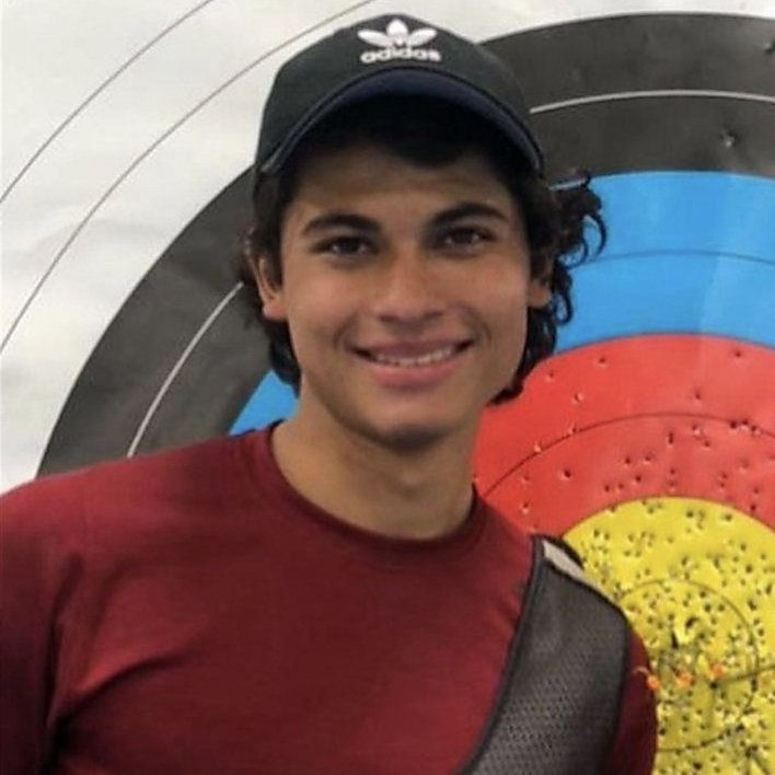 CarLon_2020's tweet photo. Estas tragedias suceden cuando los PADRES no aceptan a sus hijos como son y los REPRIMEN. Desafortunadamente esta joven promesa del DEPORTE MEXICANO, el joven CARLOS VACA CORDERO, decidió quitarse la vida, a los 20 AÑOS DE EDAD, lanzándose desde las alturas del WTC en JURIQUILLA https://t.co/14epoi0mnj