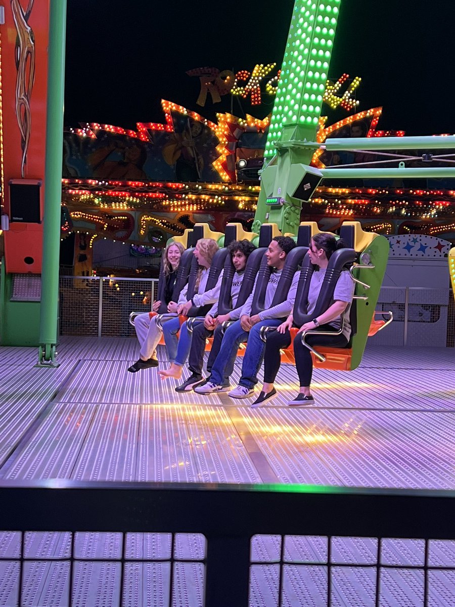 Maple_Strength's tweet photo. A little team bonding and some fun before USA Powerlifting High School Nationals. 6 of our 8 lifters present for dinner. Looking forward to a great three days of competition. #TooStrong @lenaweesports @965TheCave @maples_adrian https://t.co/rWfMpgcxqR