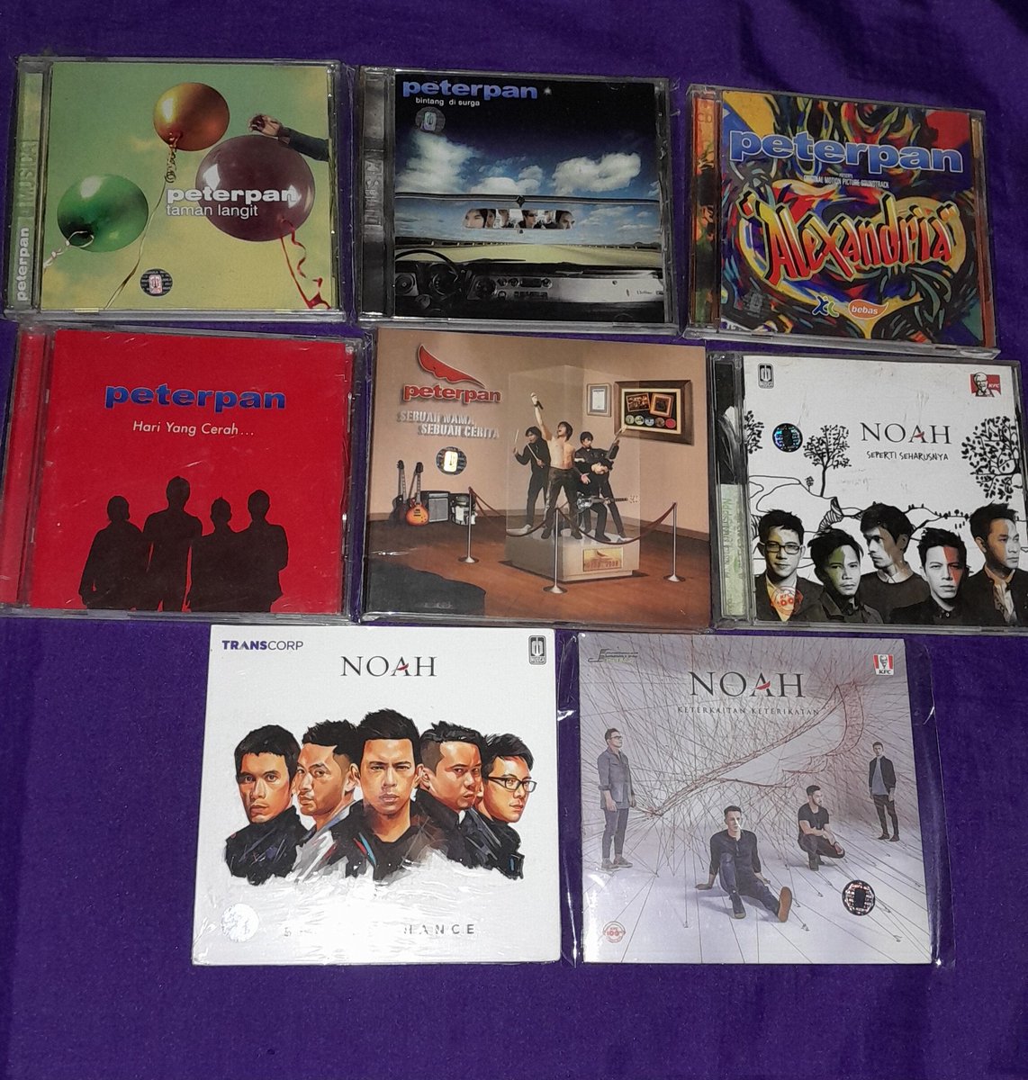manmusic_store's tweet photo. dijual cd sepaket band2 indonesia 
mulai dari sheila on 7, peterpan / noah band, Padi band, Nidji.
kondisi masih bagus. minat boleh komen or wa 089698553552 😉

#cdmusik #cdaudio #koleksicdmusik #kolektorcdmusik #rilisanfisik #sheilaon7 #peterpanband #noahband #padiband #nidji https://t.co/m3tsEngZ81