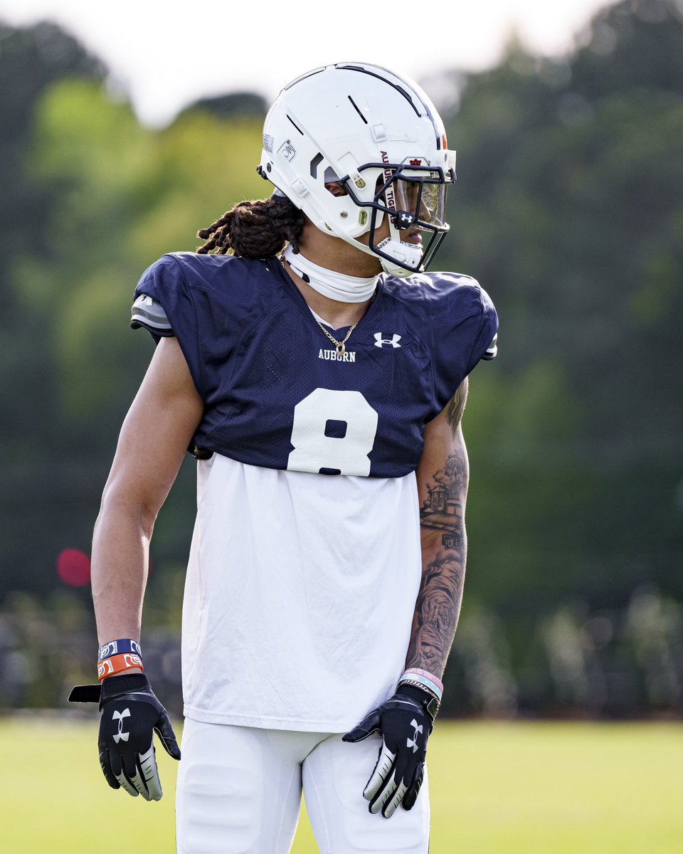 skywalker tweet media