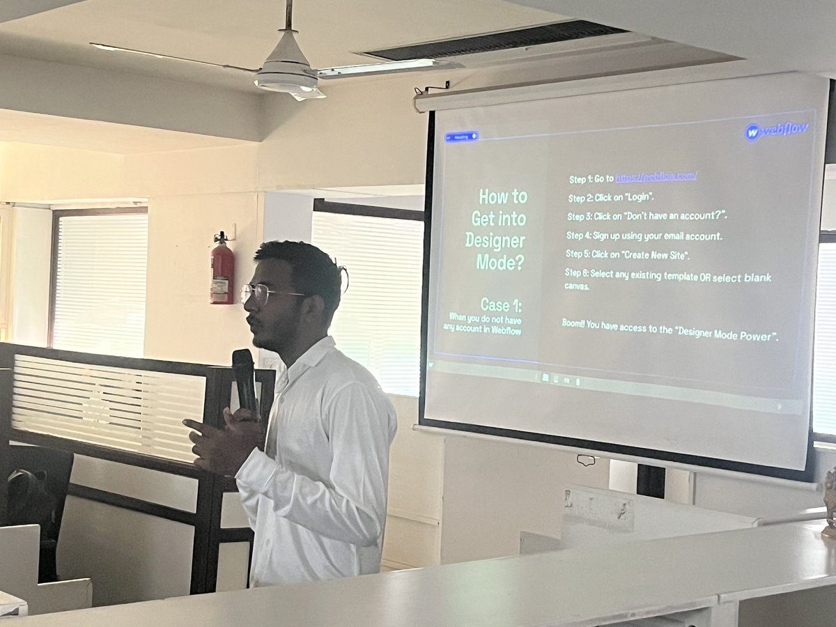 v7pathak1's tweet photo. Deep Dive In webflow designer mode is going on. Hitendra is explaining designer mode deeply
#webflow #community #meetup #webflowahmedabad https://t.co/iFY7sOys42