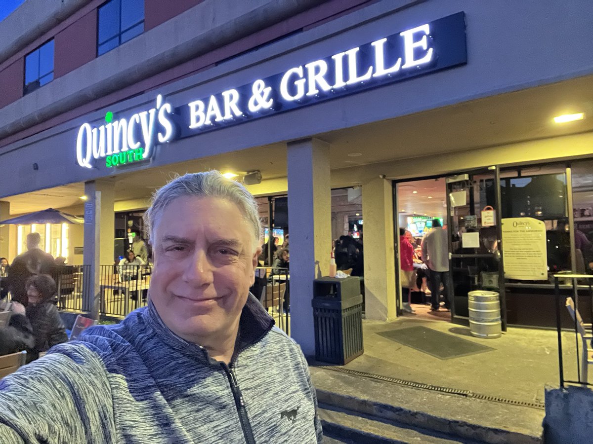 FixieStrong's tweet image. Good to know you Quincy’s South. @QuincysSouth See you in the future! @carrieak11 🚴‍♂️🚴‍♂️🚴‍♂️