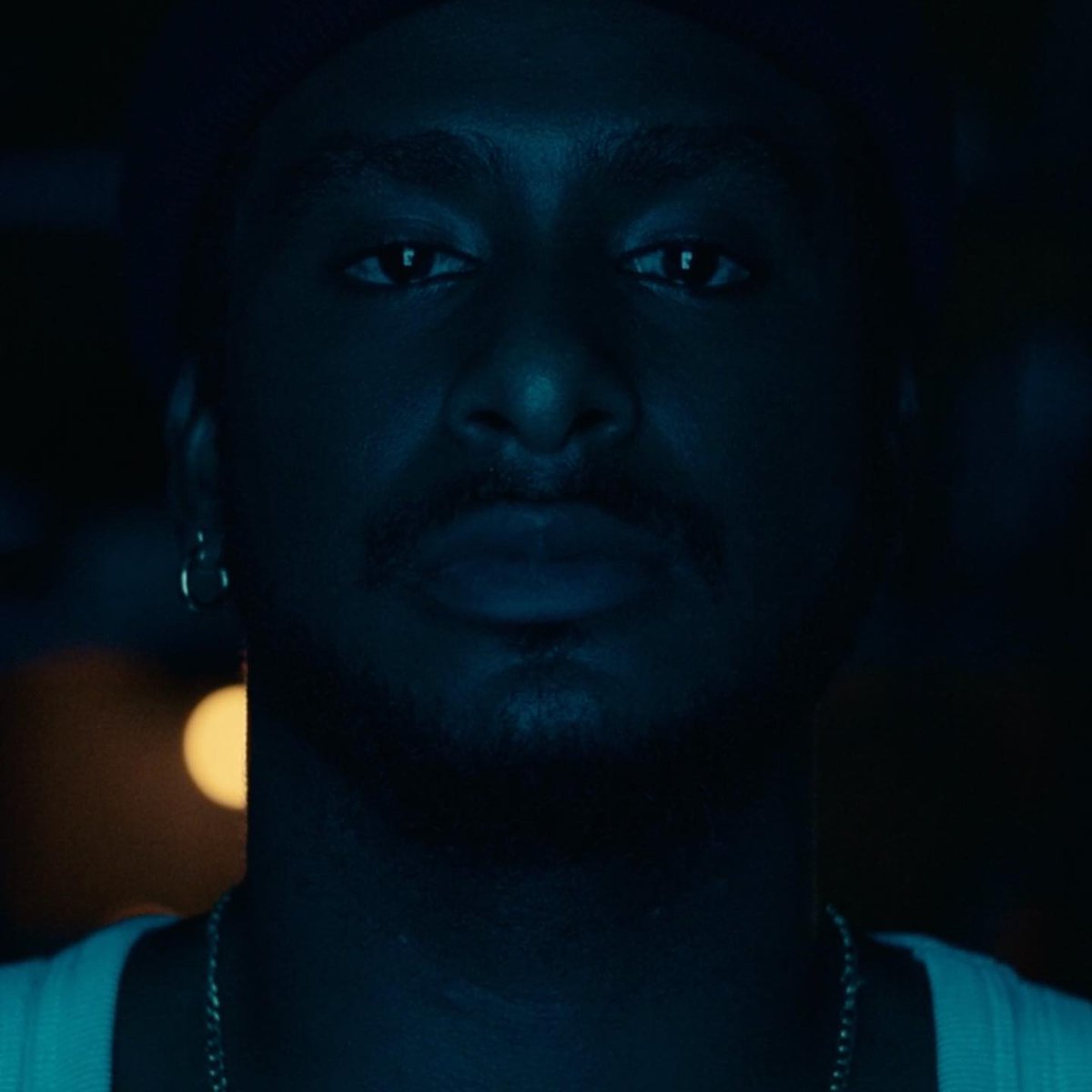 Fixação já está disponível em todas as plataformas digitais.

Meio dia tem clipe no @youtubebrasil.

Ouve lá

slap.lnk.to/Fixacao