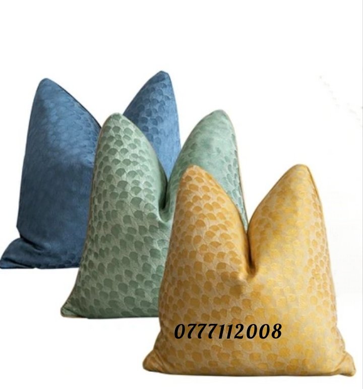 TryfineTouch's tweet photo. Scatter cushions can be mixed and matched and placed together in the lounge, bedroom or welcoming area.
#homedecor #wemakeyourhomeappealing #cushions #cushioncovers https://t.co/Q2O5DueYgs