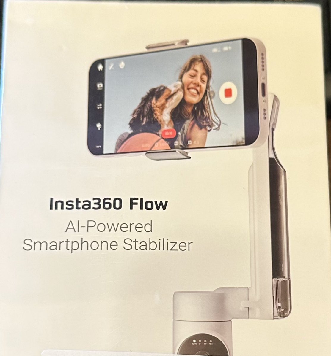 x68user's tweet image. こっちも来てた #Insta360Flow