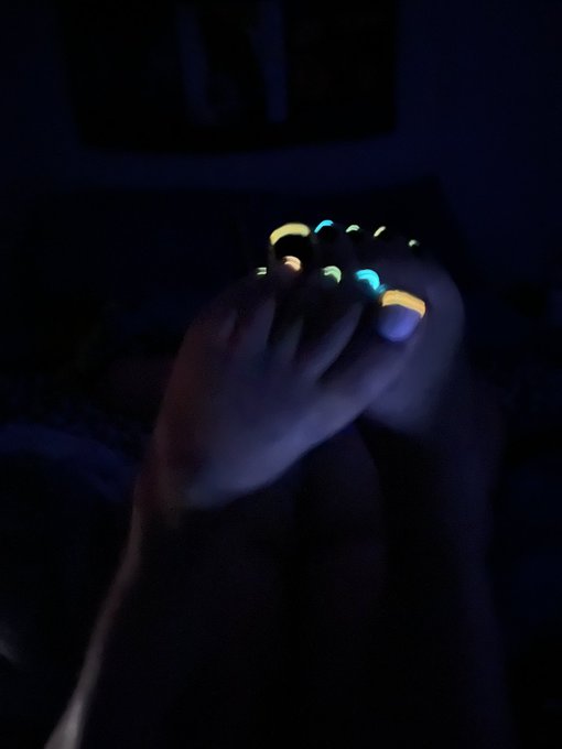 #glowinthedarktoes with @0h10f00tg0dd3ss https://t.co/RBnw023QZE<a href="/tag/glowinthedarktoes"class="tags">#glowinthedarktoes</a><a class="tags" target="_blank" title="On Twitter" href="/?out=eyJ0eXAiOiJKV1QiLCJhbGciOiJIUzUxMiJ9.eyJpYXQiOjE3MjUzMjI5MzEsImlzcyI6InR3cG9ybnN0YXJzLmNvbSIsIm5iZiI6MTcyNTMyMjkzMSwiZXhwIjoxNzU2ODU4OTMxLCJyZWRpcmVjdF91cmwiOiJodHRwczovL3R3aXR0ZXIuY29tLzBoMTBmMDB0ZzBkZDNzcyJ9.16nP88VBCYG2ZnATxeX-vDeT3VLWWjEO7_LoICm-rZKo697xX0TR9O_Iv3LQBQgFKdKWBBIfbLIvGWsuktOn2A">@0h10f00tg0dd3ss</a>