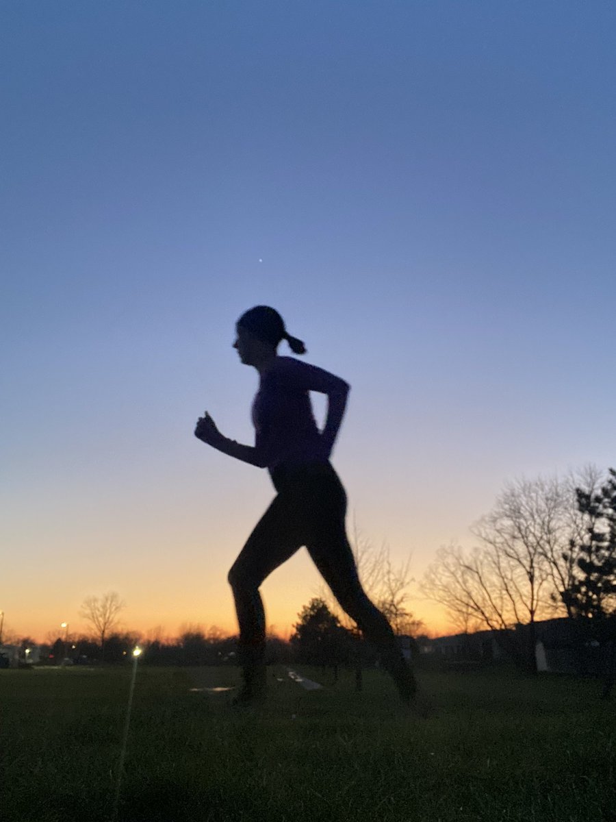 #ULTRAjoy is sunset runs! @MichelobULTRA #ultramarathoncontest #teamULTRA #choosejoy