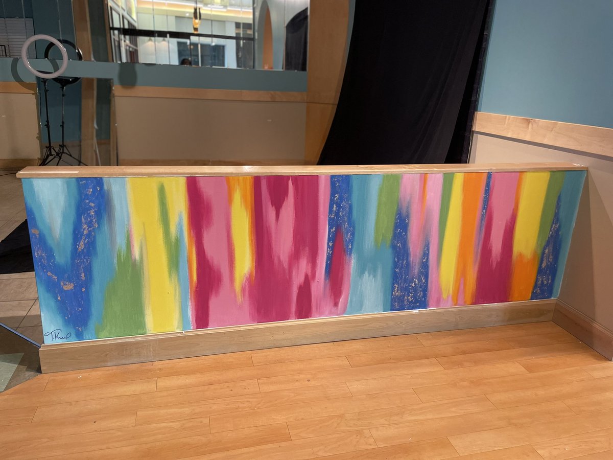 Extraordinary Accent Check-In counter Painting 🎨🤩 
#Artist #viral #Painter #blackownedbusiness #accentwall #accentwallproject #acrylicpainting #abstractart #satisfyingvideo #thelakesmallmuskegon #michiganartist #travelingartist