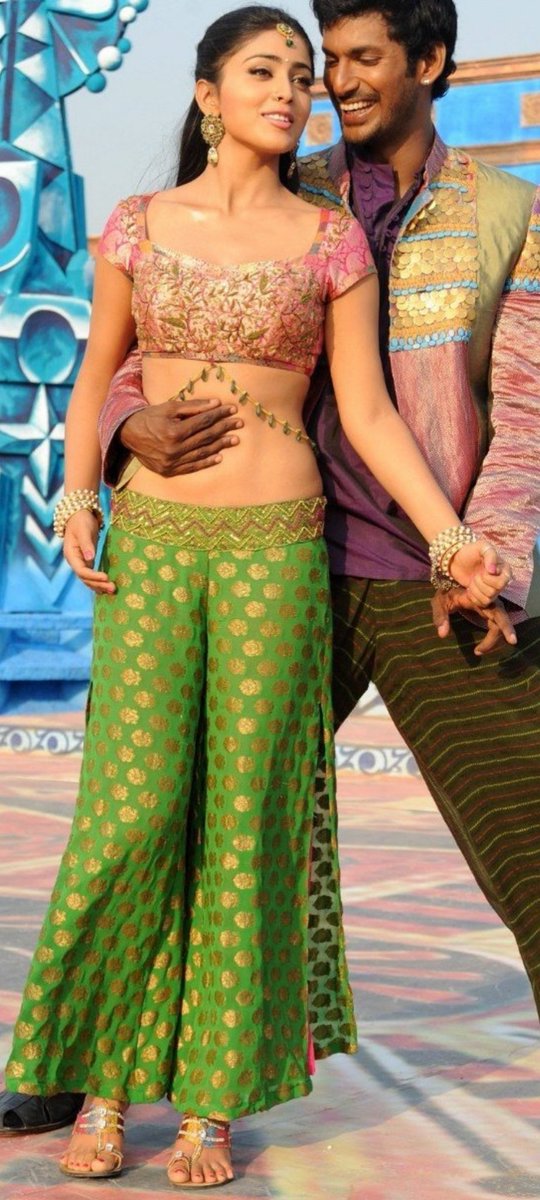ActressVintage's tweet photo. #vintage #Actress #ShriyaSaran 
#shriyasaranhot 
#Rare #Unseen #Fullscreen #Wallpapers 
#Vishal #Thoranai #Pistha https://t.co/maysgCUmcM