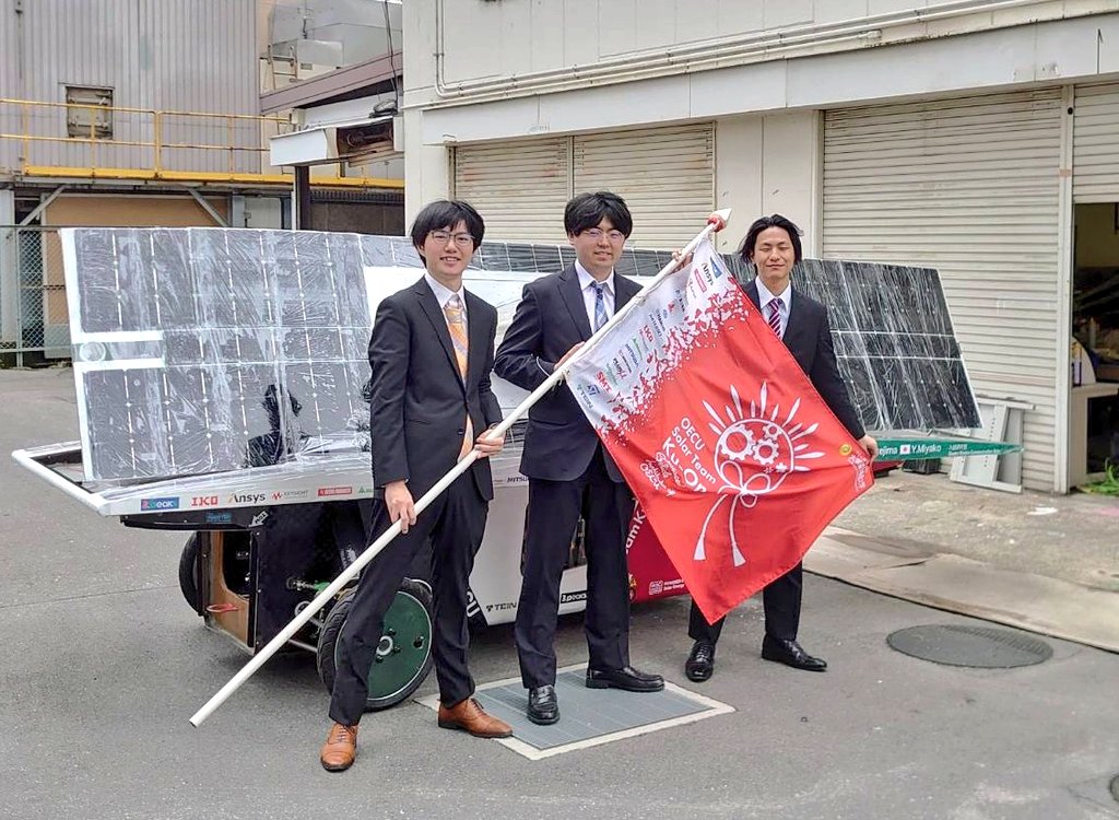 Chas_Labo's tweet image. 大学院制御機械工学コースを次席で卒業する事が出来ました、色々な知識と経験を学ばさせて頂きました、明日から新社会人頑張ります。