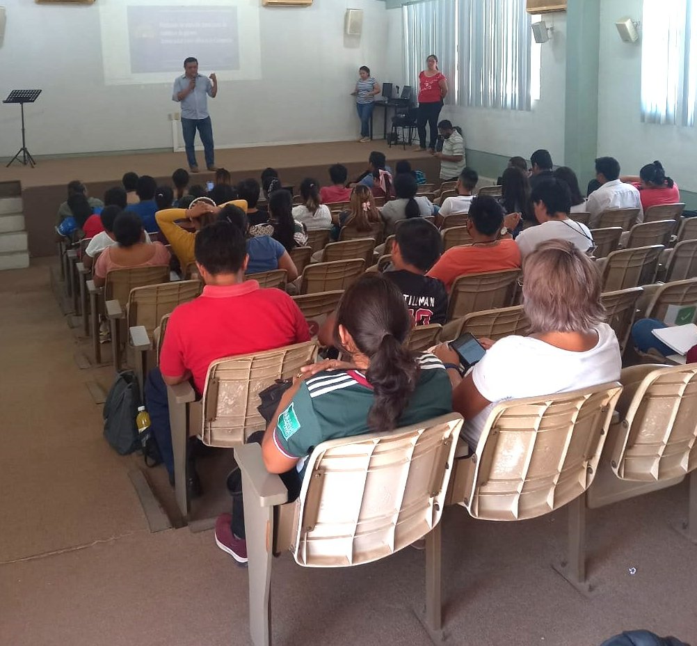 Ante estudiantes, docentes y personal administrativo de la Universidad Intercultural de Campeche, se presentó el “Protocolo para la Atención de Casos de Violencia de Género de la #UICAM”.