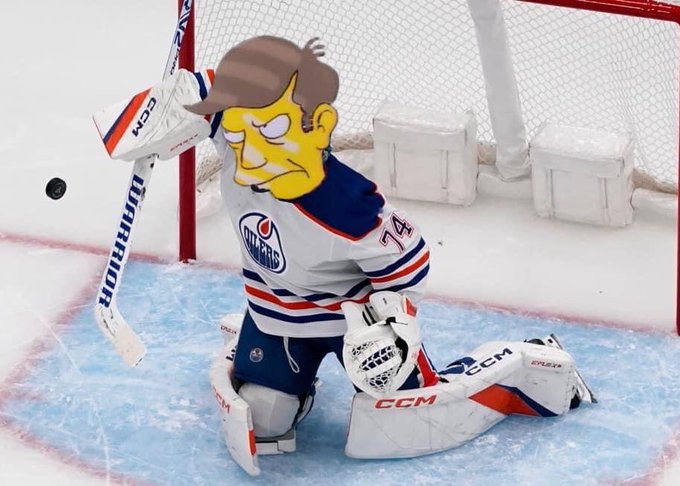 Artman101a's tweet photo. SKINNNNNNNNNNNNNERRRRRRRRRRRR WITH THE HUGE SHUTOUT WINAROOO 2 0 #letsgooilers
WHAT A FREAKING GAME !!! That's your final. #calmvoice #nahscreamedit https://t.co/ep07IazNuY