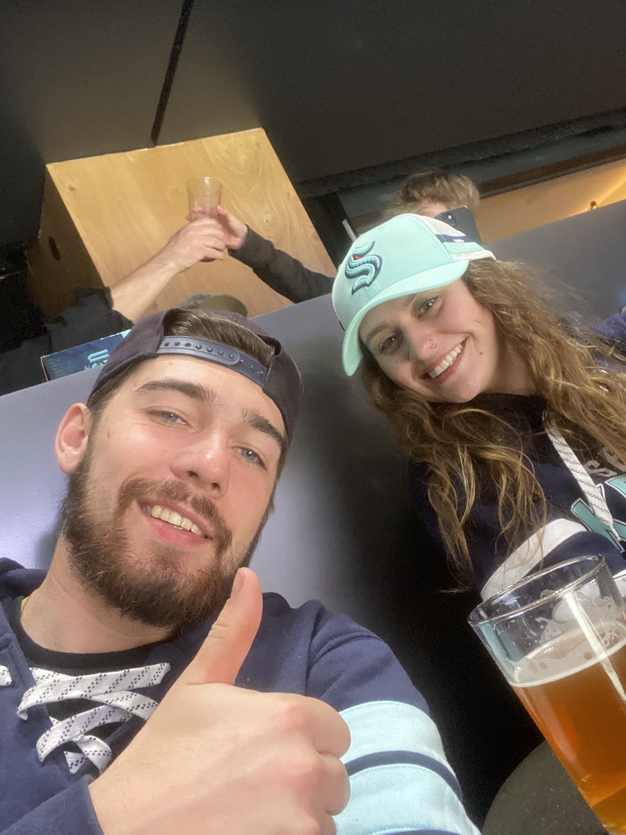 lulow_22's tweet photo. 2nd kraken game #seakraken https://t.co/BBz4cxzZeq