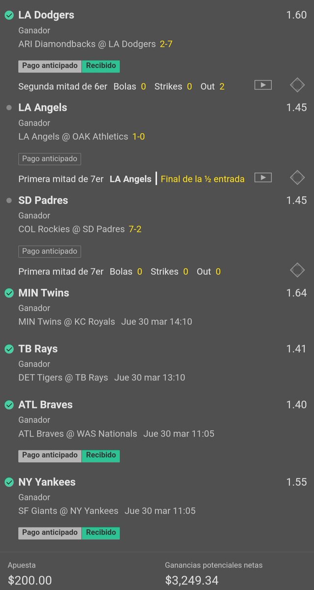 iFleex_'s tweet photo. @GallitoVip @Padres Equipo chico https://t.co/YsA0AH9Pot