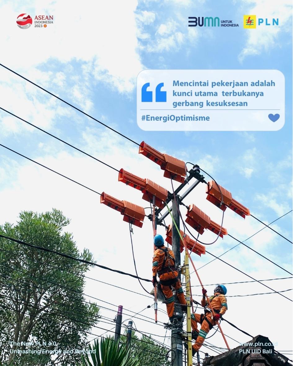 plnuidbali's tweet photo. Hai, Semeton Electrizen
Mendedikasikan diri dengan mencintai dan memberikan yang terbaik melalui apapun yang sedang kita kerjakan, sudah sepatutnya menghasilkan kesuksesan. Tetap semangat dan bersabar, usaha tak pernah mengkhianati hasil.
#PLNQuotes
#PLNUIDBali https://t.co/eK0x1fKWE4