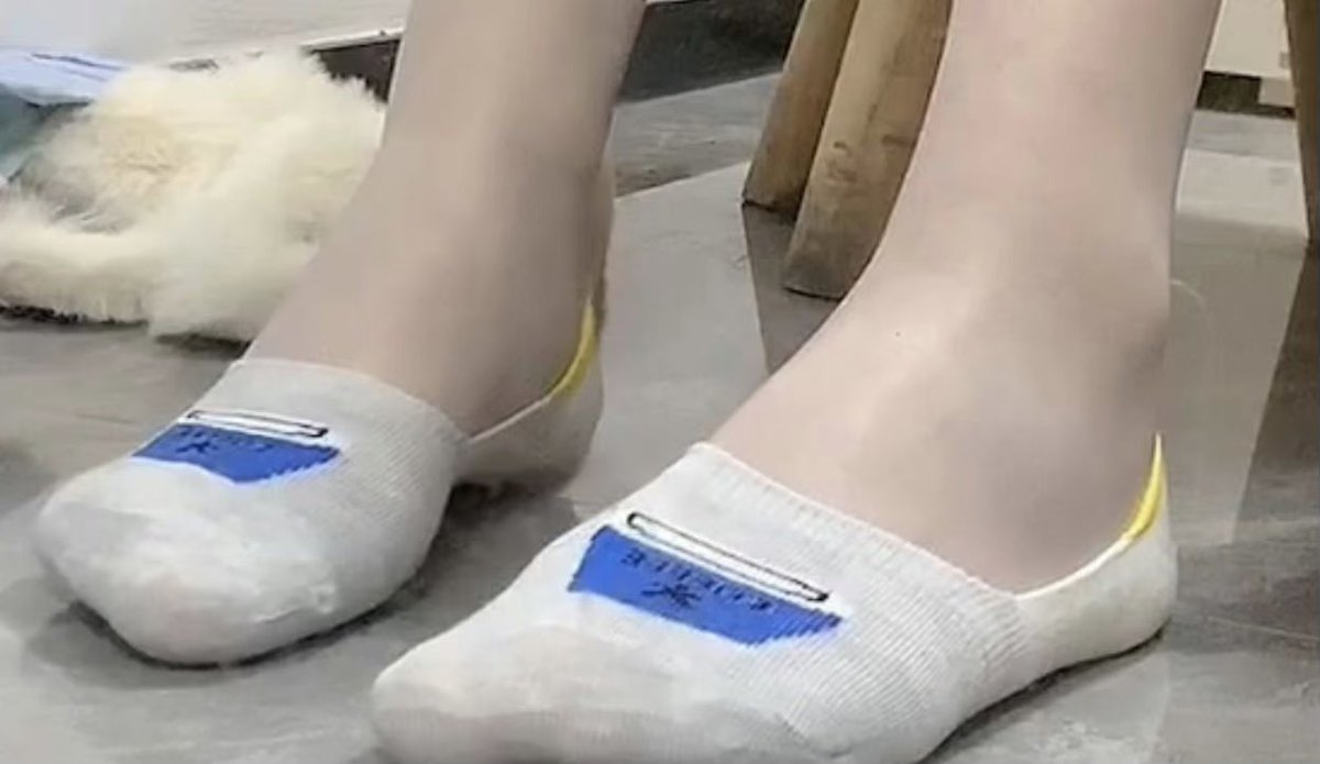 xjd813864's tweet photo. 这个有人要吗 要我可就不洗啦 #原味袜子 https://t.co/VptvdCr0pX