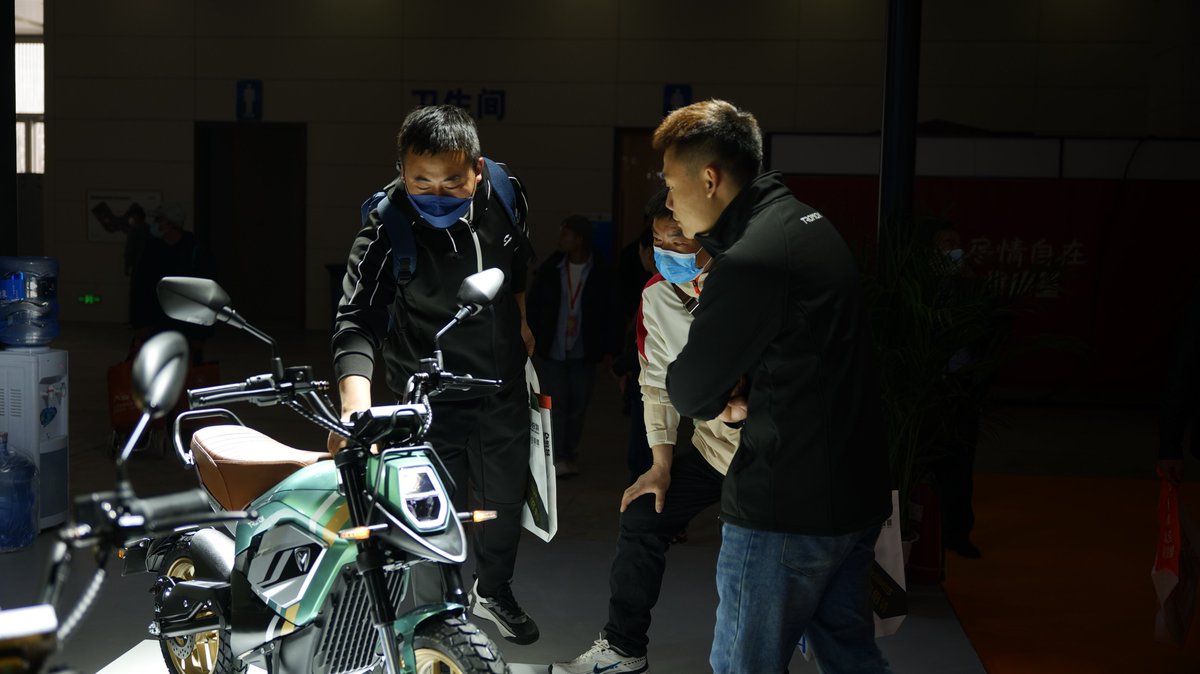 Revving up in Tianjin, China!
The future of transportation is here and it's electric!
Our team is proud to be showcasing our state-of-the-art electric motorcycles at the Tianjin display event. 
#Tromox #Display #Tianjin #ElectricMotor #ElectricMoped #FutureTransport #Electric