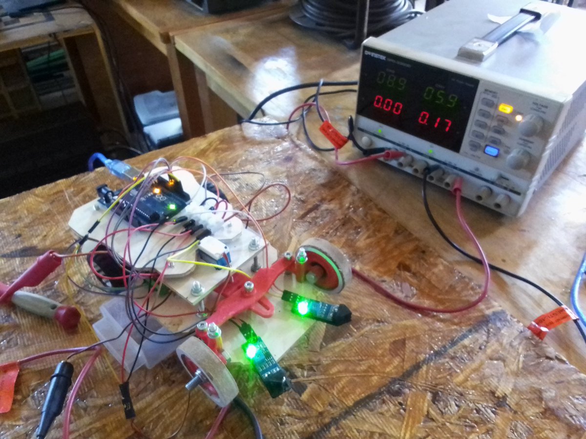 FabLabMamiratra's tweet photo. Après câblage tests sur banc d'essai 🤖👍 #FabLabSolidaireMamiratra #Robotics #SOSVE https://t.co/zZOrGVPEDM