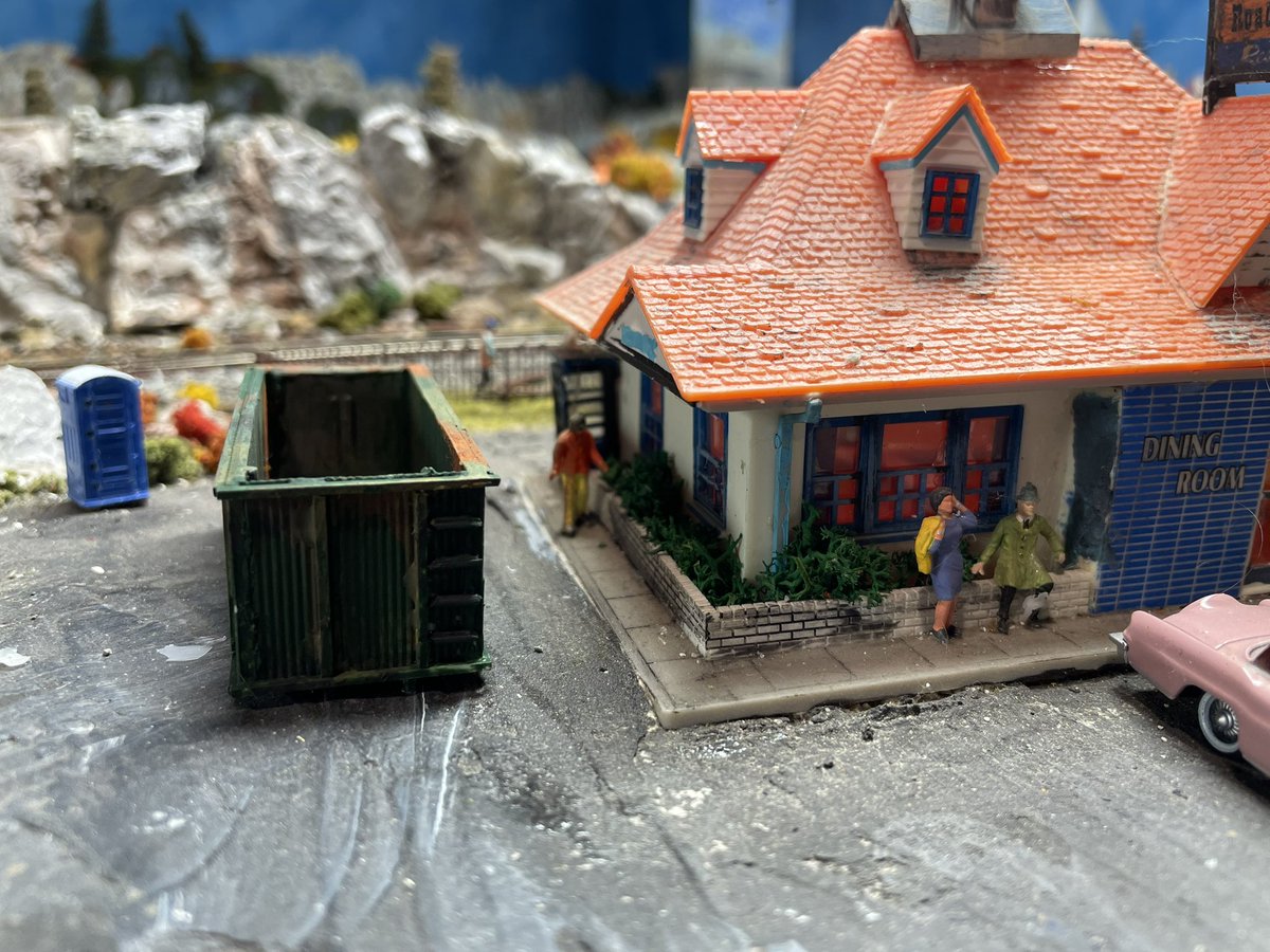 rwagnerful's tweet photo. Built this dumpster. Looks like the theater, the HoJo, and the record store are in big trouble. #lifeinhoscale #dumpster #dumpsterlife #styrene https://t.co/L8ueSZzYoB